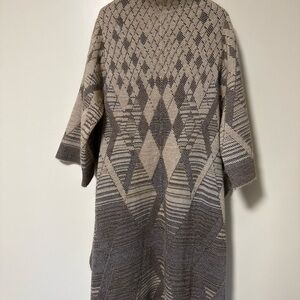 Escada Diamond Pattern Sweater - Beige and Gray